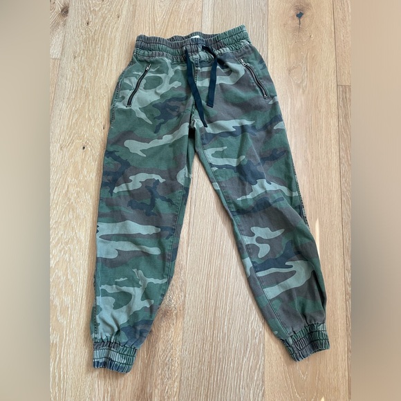 Aritzia TNA • Alix Camo Jogger - Picture 2 of 8